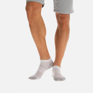 Ergonomic invisible socks strive