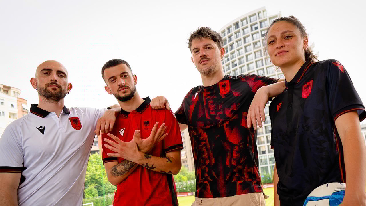 Offiziell Albanische Fußballnationalmannschaft Kits, Trikots und