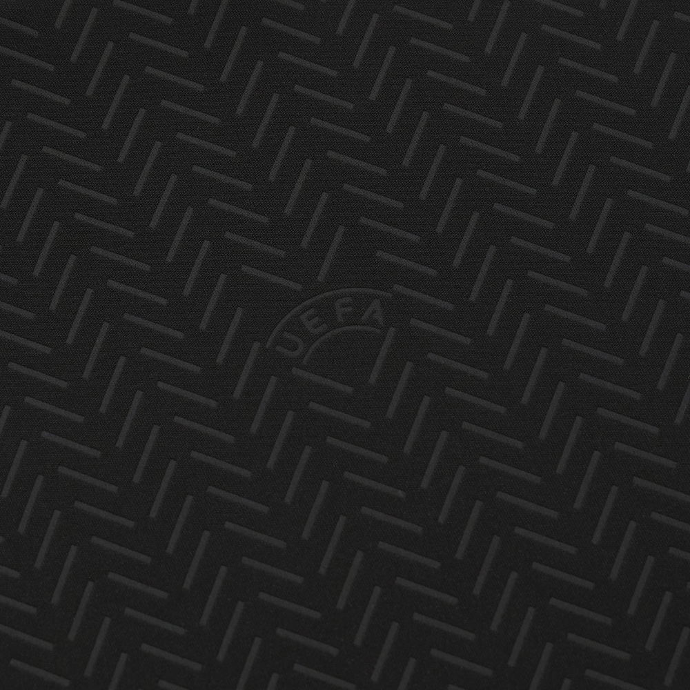 00
