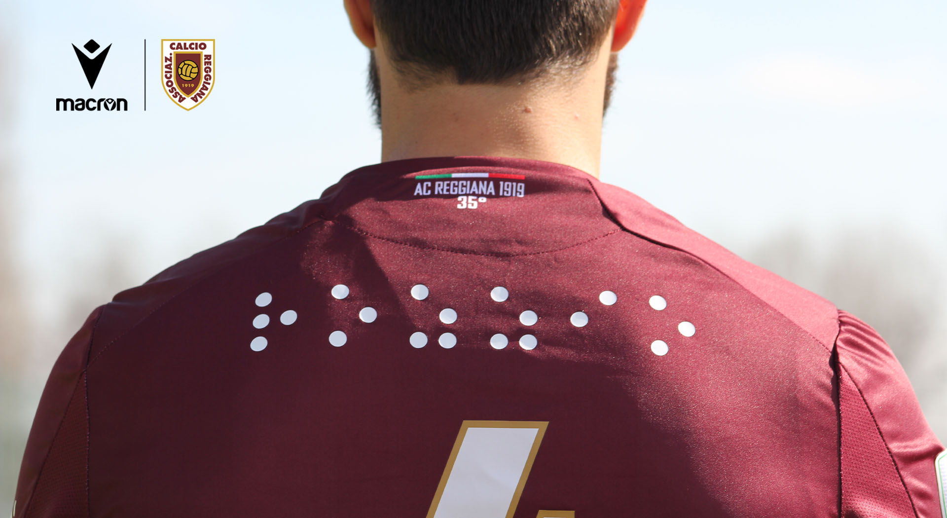 L’AC Reggiana in campo con una maglia speciale dedicata alle persone con disabilità visive