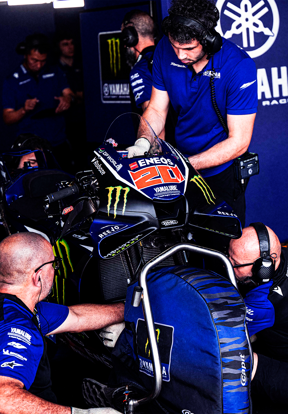 Macron Performance and Comfort | Image 1